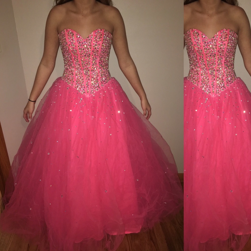 Prom dress